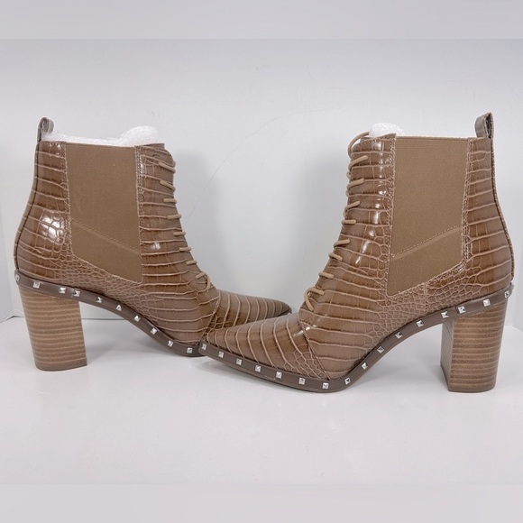 NEW Charles by Charles David Jetsetter Glossy Croco-Embossed Lace-Up Ankle Boot - Picture 2 of 9